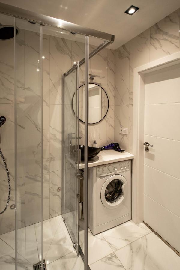 Colorful Day In Prague Design Apartments ภายนอก รูปภาพ