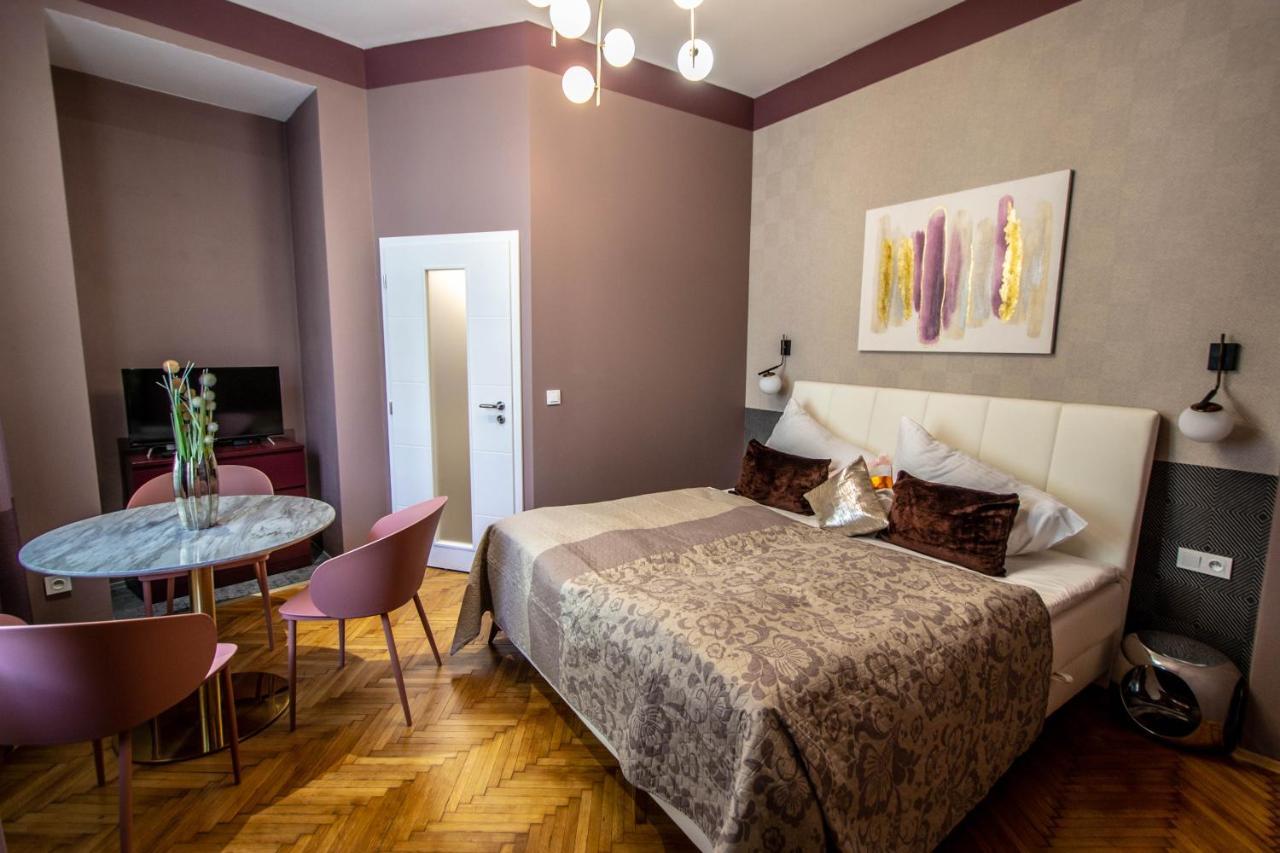 Colorful Day In Prague Design Apartments ภายนอก รูปภาพ